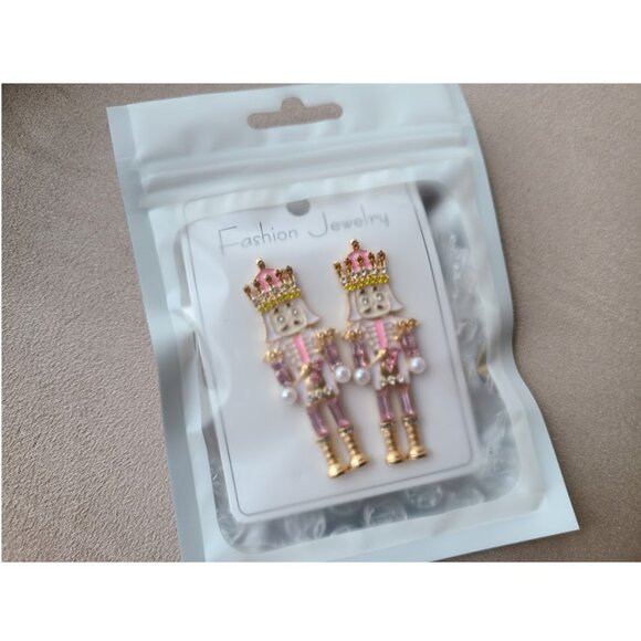 Nutcracker Earrings Womens Ladies Pink Fashion Xmas Holiday Christmas Jewelry - Picture 13 of 13